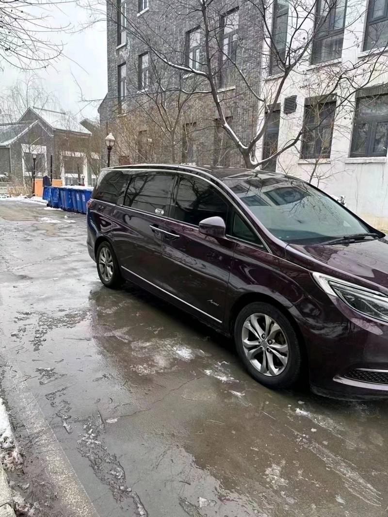 枣庄16年别克艾维亚2