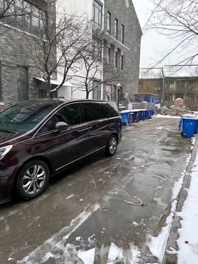 枣庄16年别克艾维亚3