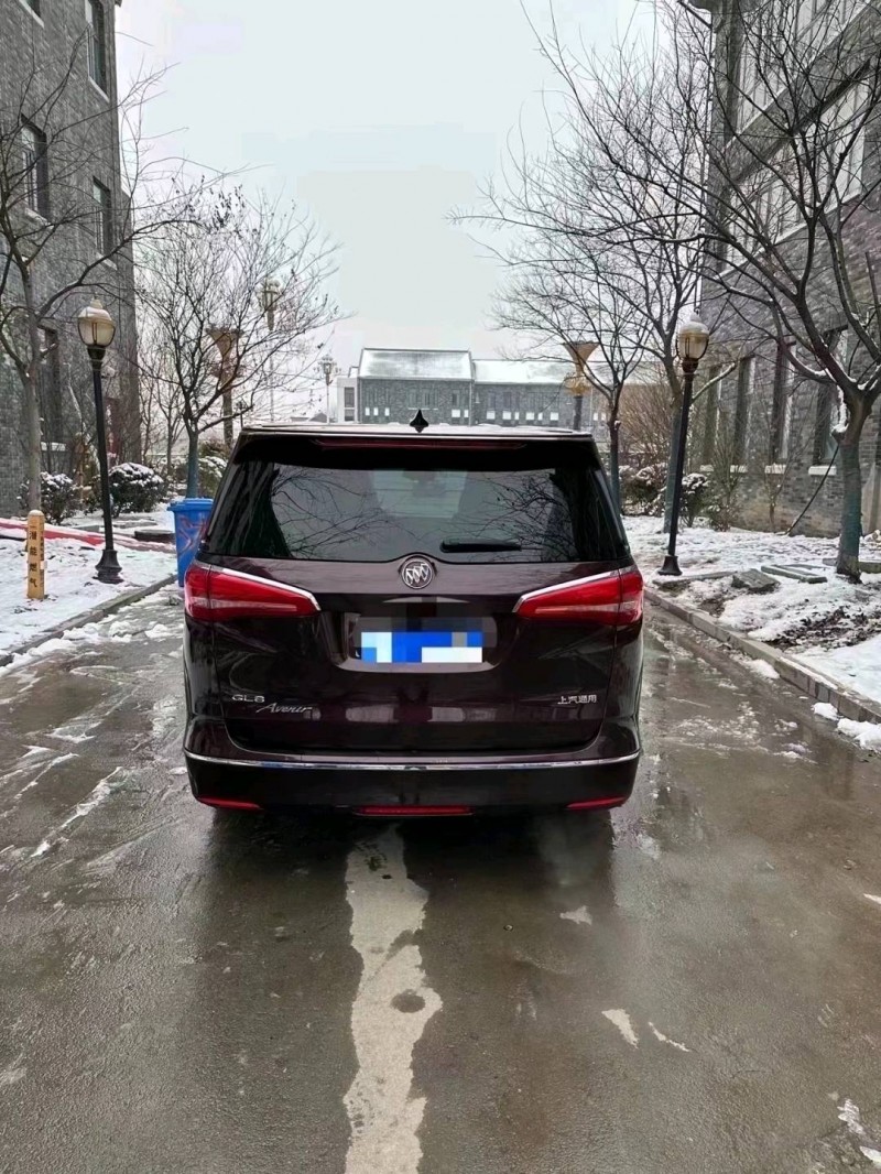 枣庄16年别克艾维亚9