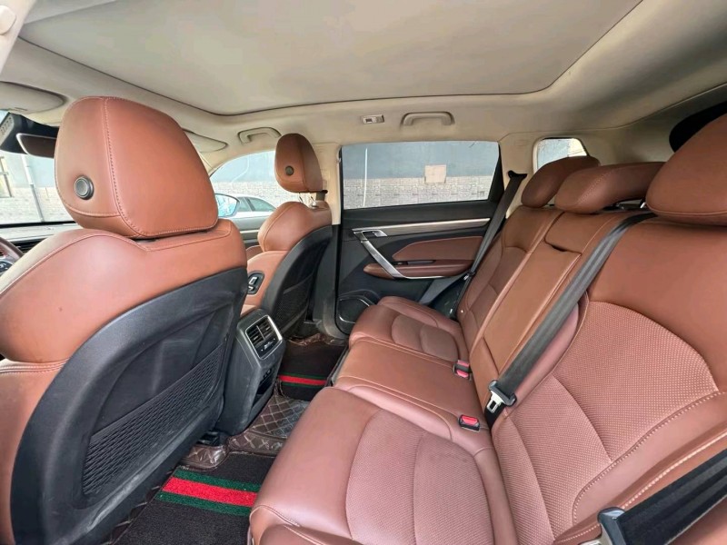 保定20年吉利博越6