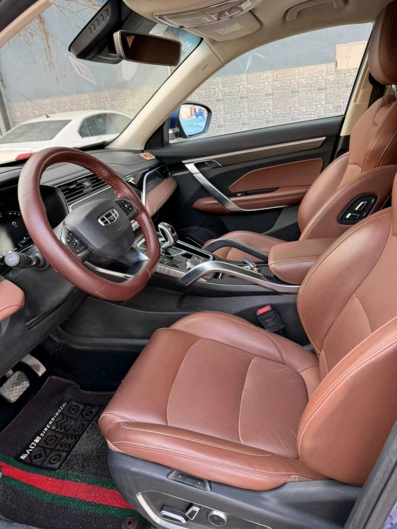 保定20年吉利博越8