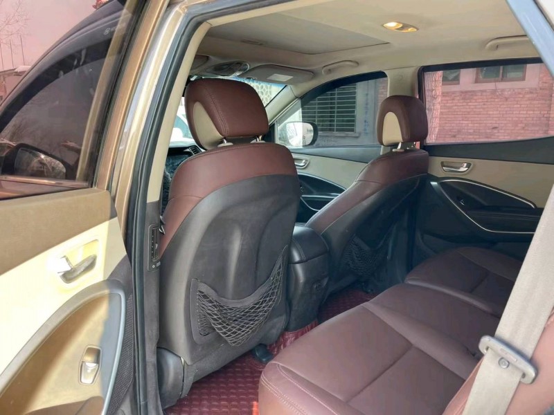 保定13年现代新胜达4