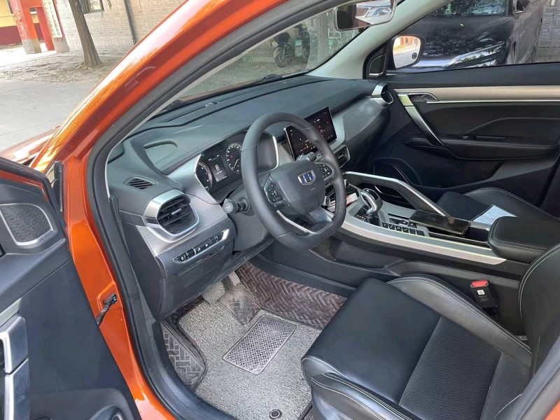 保定19年吉利缤越7