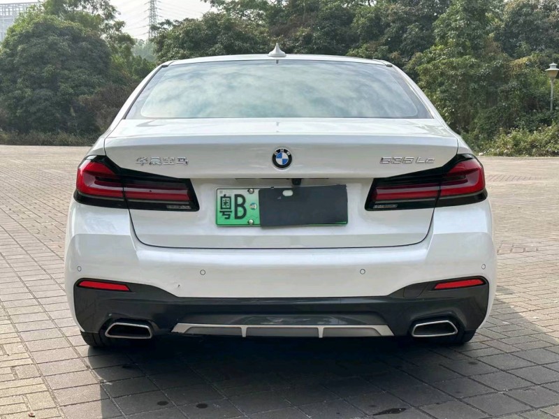 广州21年宝马5系9