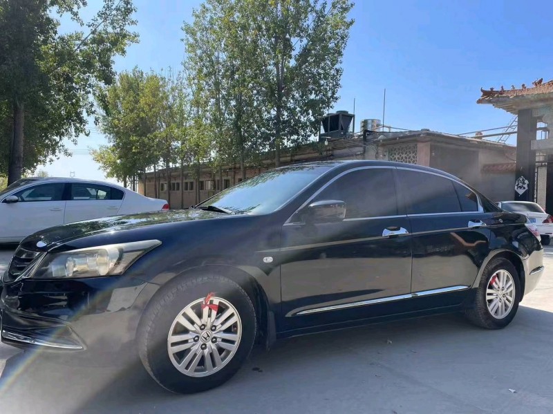 保定13年本田雅阁3