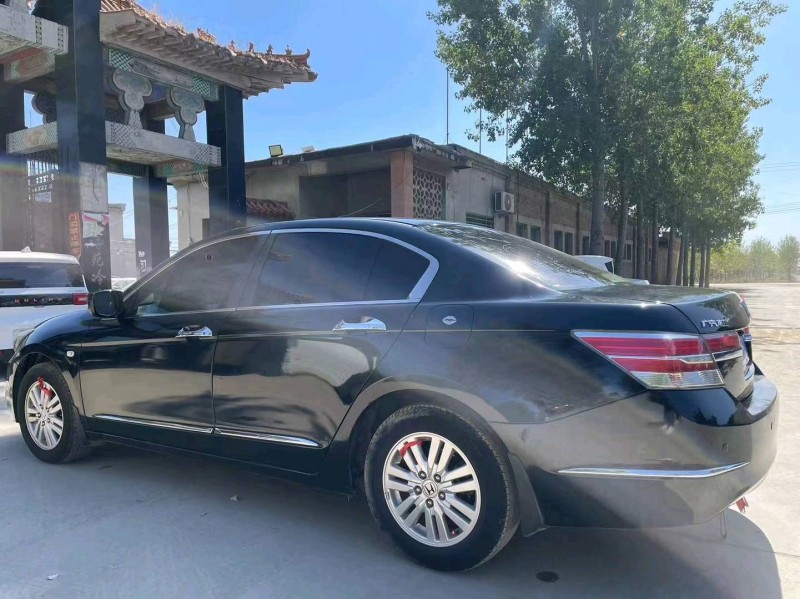 保定13年本田雅阁4