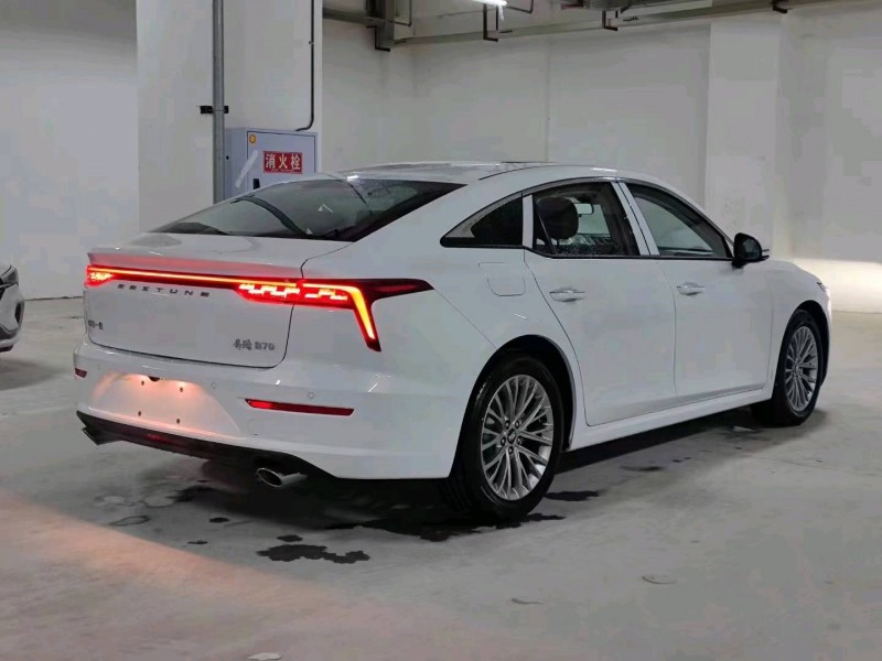 湖州23年奔騰B707