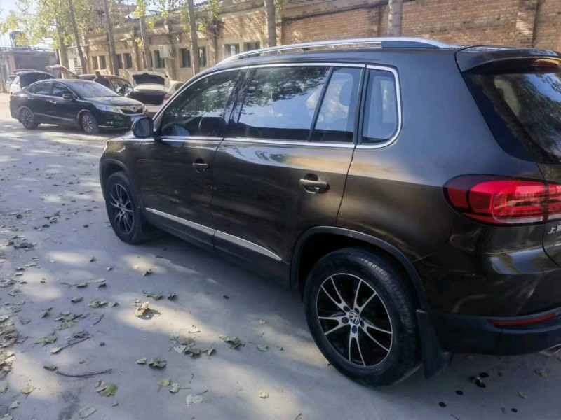 保定15年大众途观5