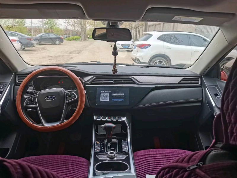 保定20年福特领界6