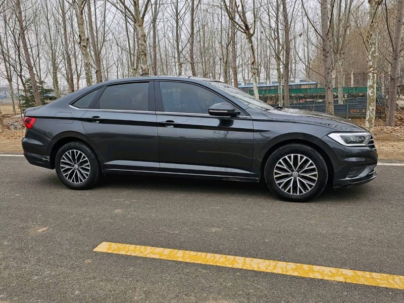 济宁19年大众速腾2