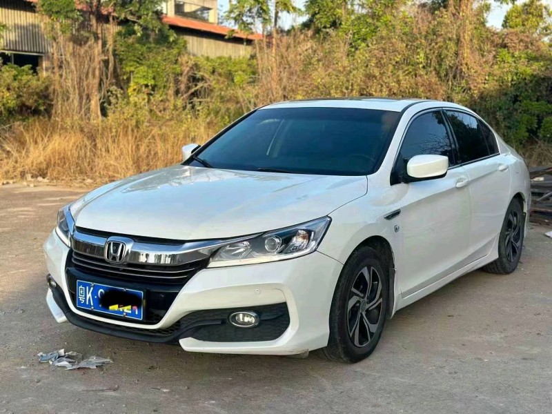 珠海17年本田雅阁2