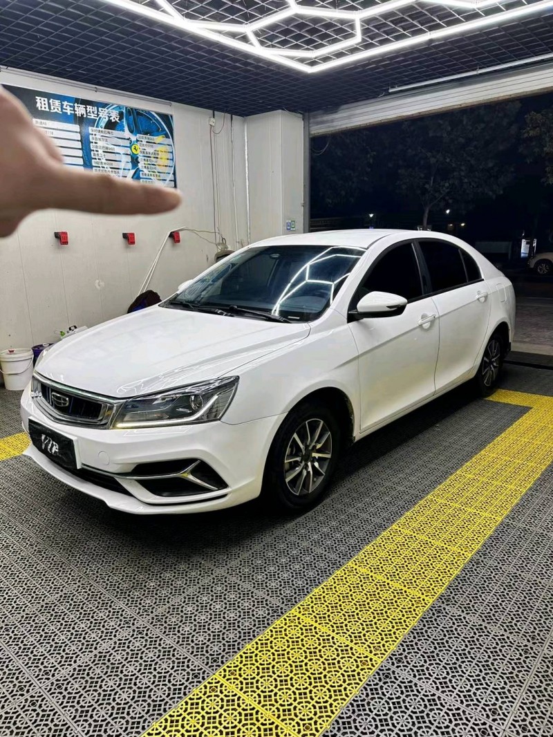 石家庄19年吉利帝豪2