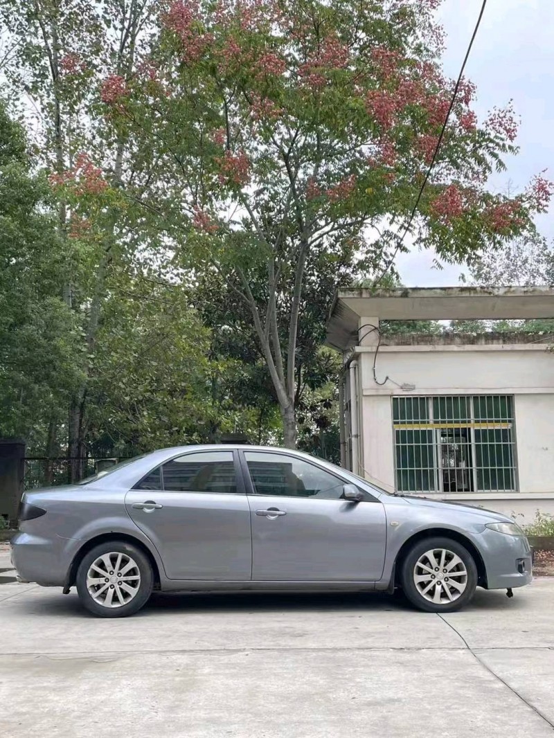 襄阳13年马自达68