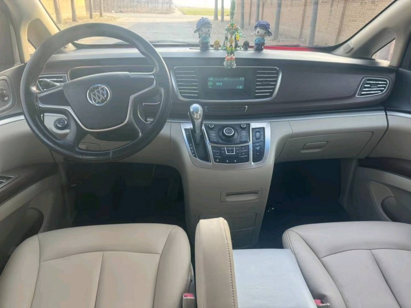 保定15年别克GL84