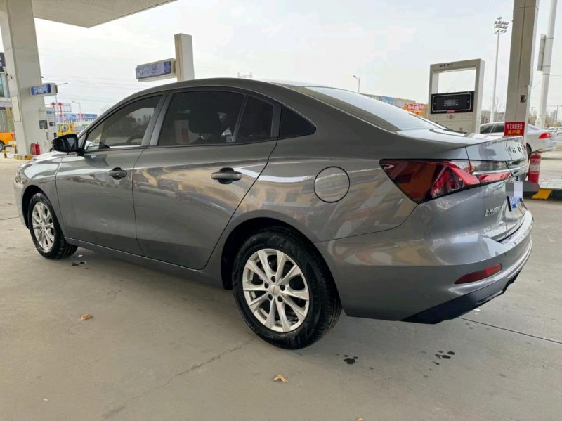 保定23年荣威i55