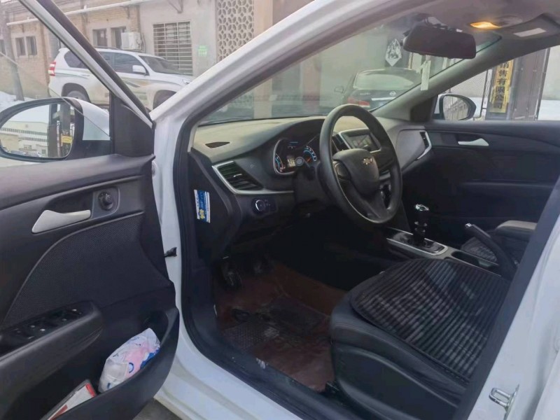 保定17年雪佛兰科鲁兹8