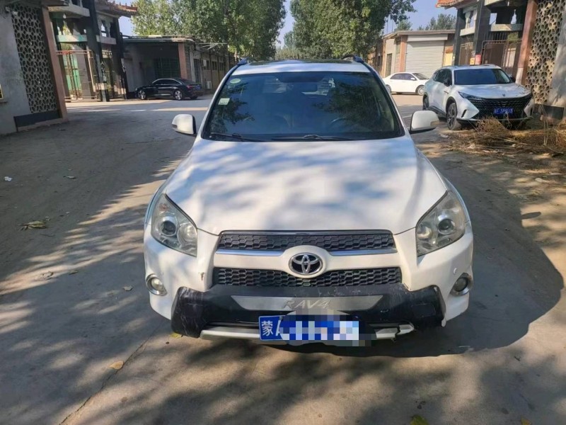 保定13年丰田RAV41