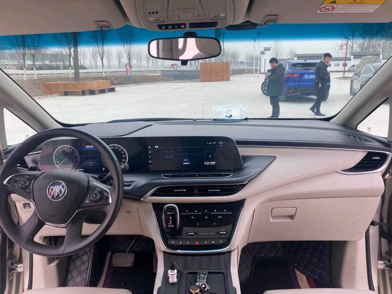 苏州21年别克GL84