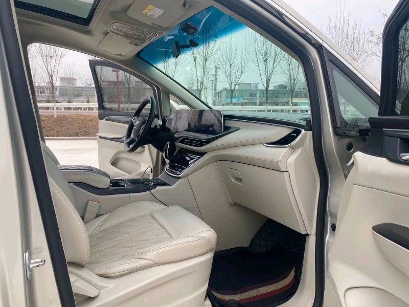 苏州21年别克GL86