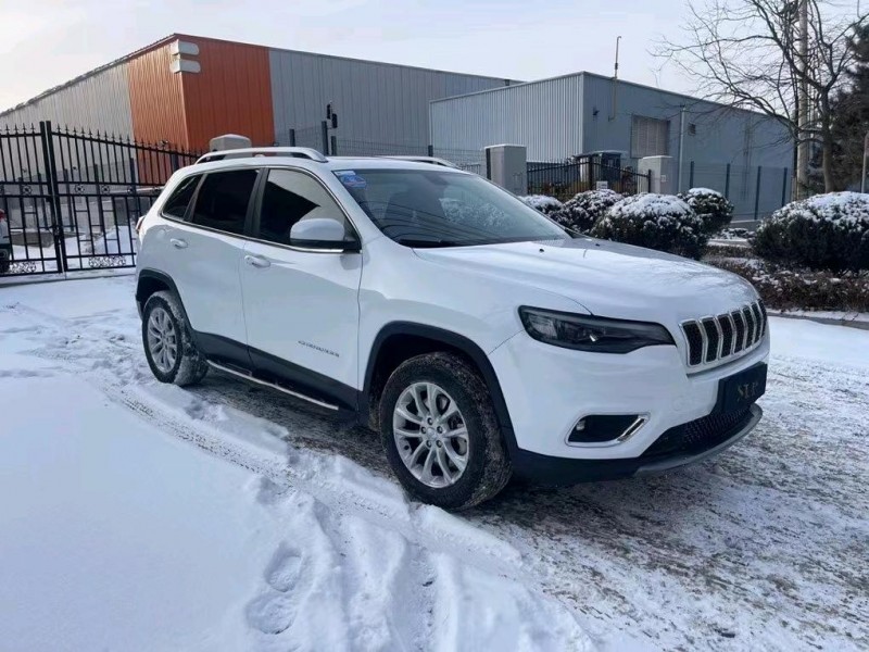 沈陽19年Jeep自由光5