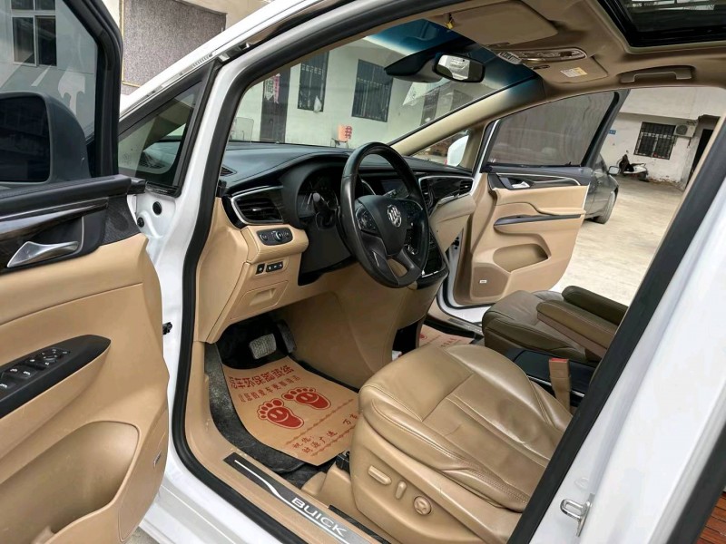 徐州18年别克GL87