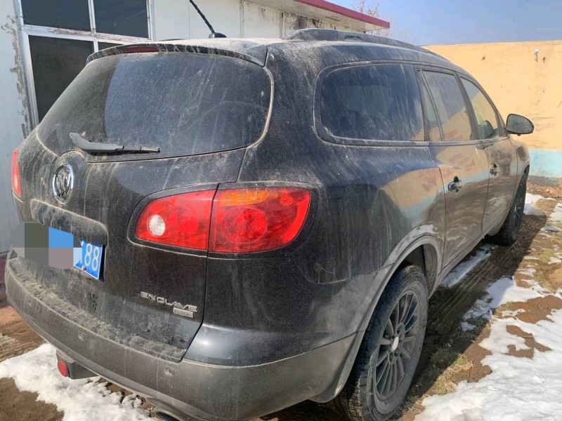 青岛10年别克昂科雷4