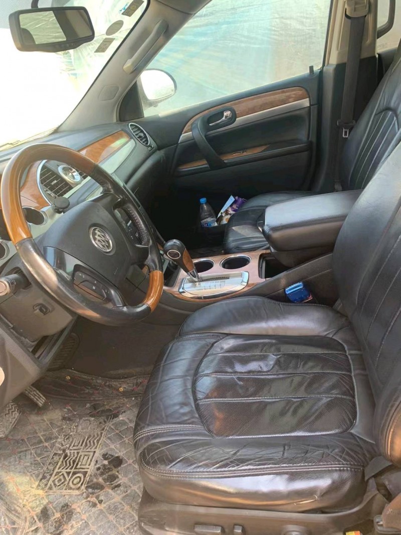 青岛10年别克昂科雷9