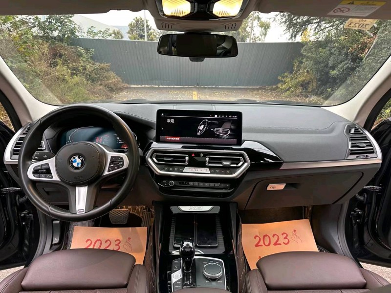 常州21年宝马X38