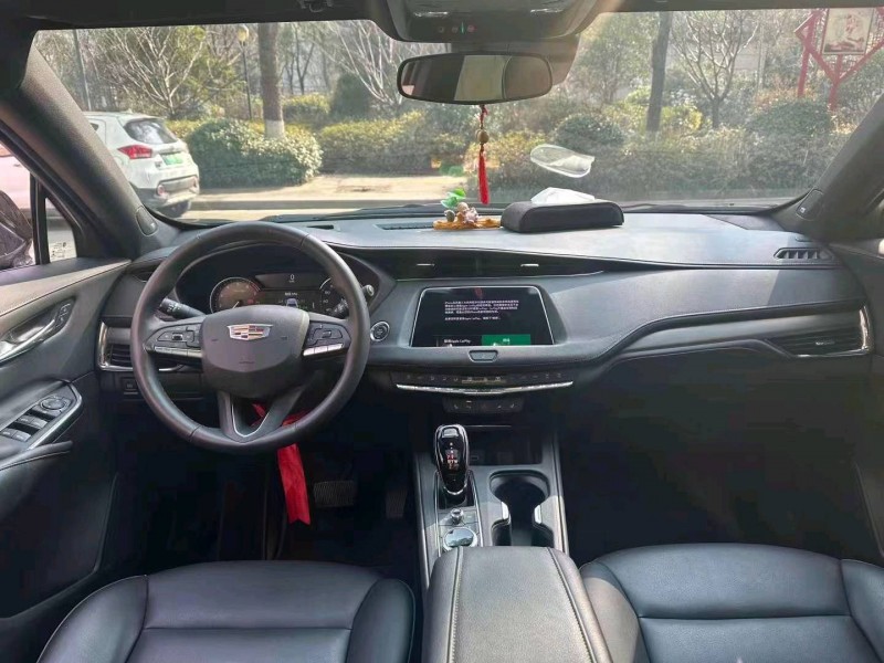 鄂州22年凱迪拉克XT48