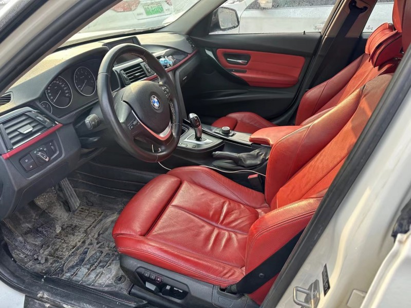 济宁14年宝马3系8