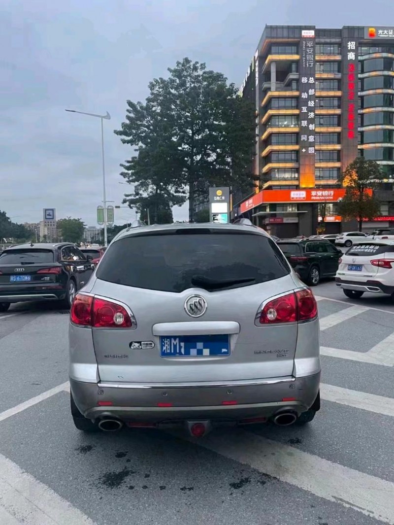 广州10年别克昂科雷7