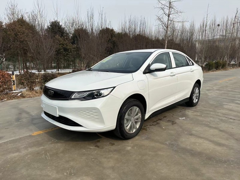 济宁23年吉利帝豪EV2