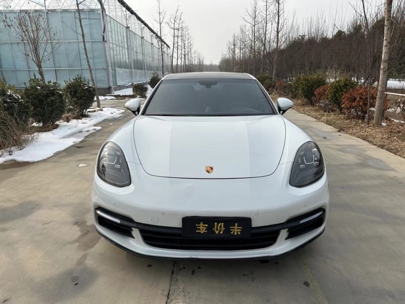 济宁17年保时捷帕拉梅拉1