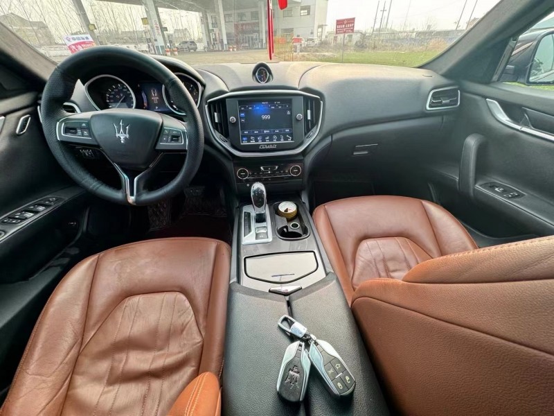 济宁17年玛莎拉蒂Ghibli6