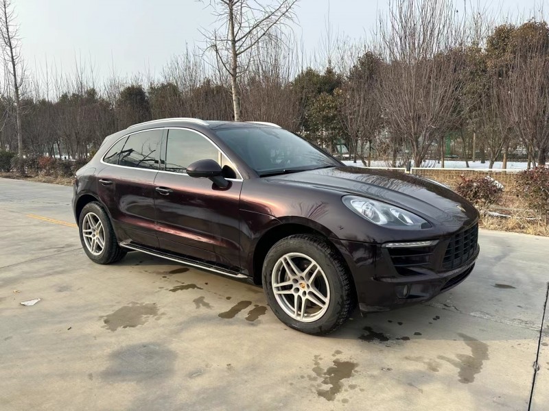 济宁17年保时捷Macan3