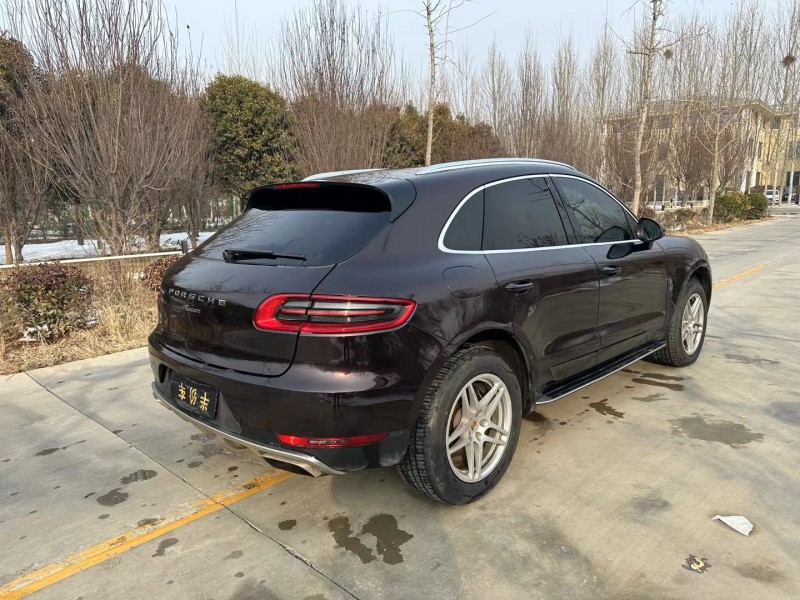 济宁17年保时捷Macan4