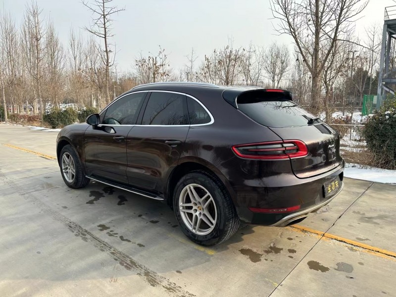 济宁17年保时捷Macan5