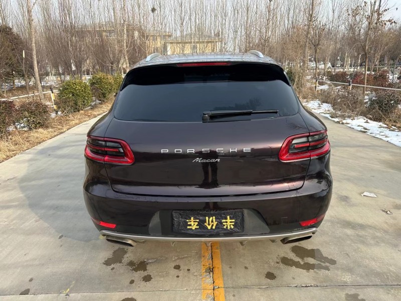 济宁17年保时捷Macan9