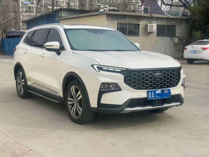 东营22年福特领睿2