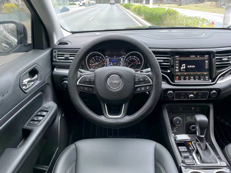 深圳22年Jeep指挥官5