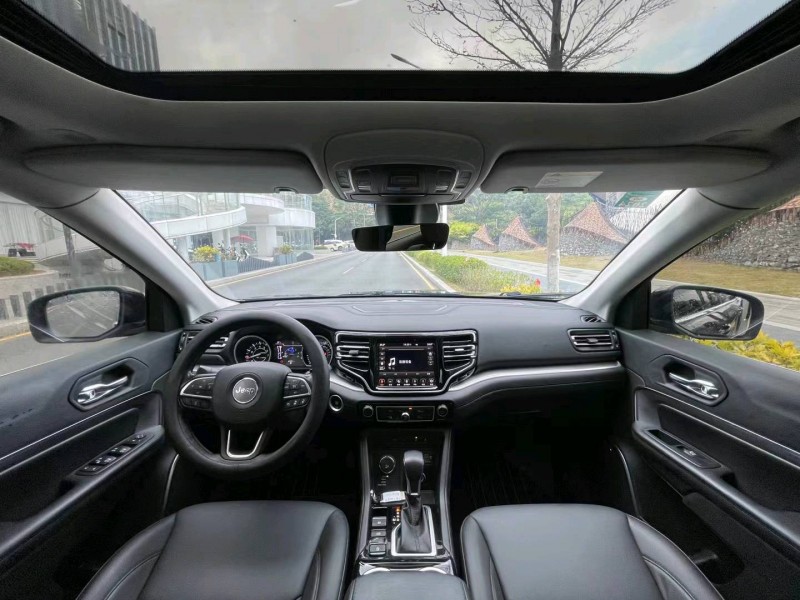 深圳22年Jeep指挥官7