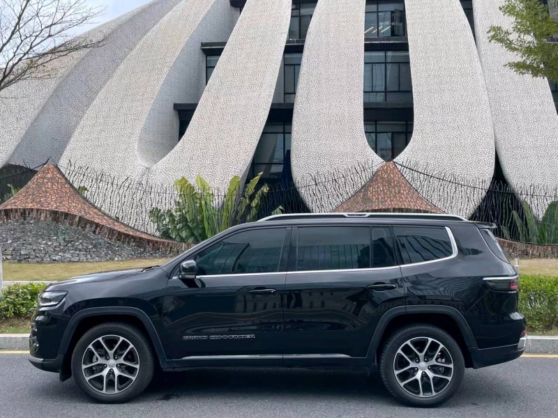 深圳22年Jeep指挥官8