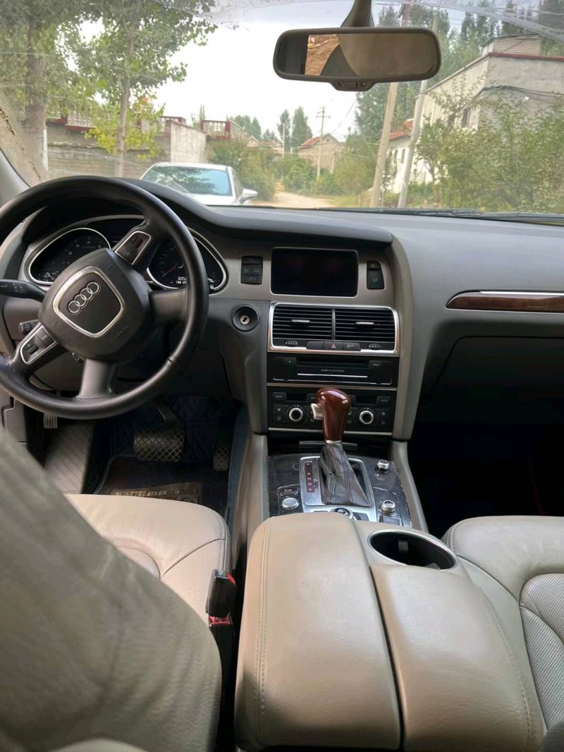 济南11年奥迪Q75