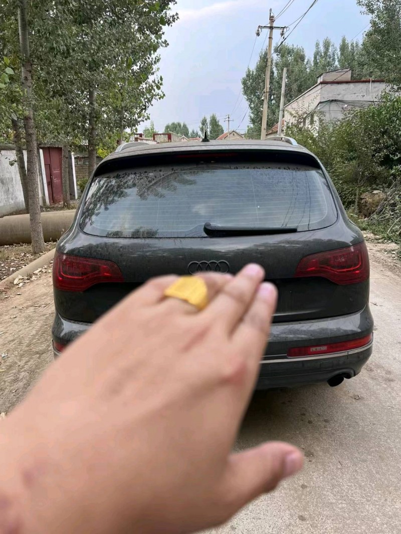 济南11年奥迪Q78