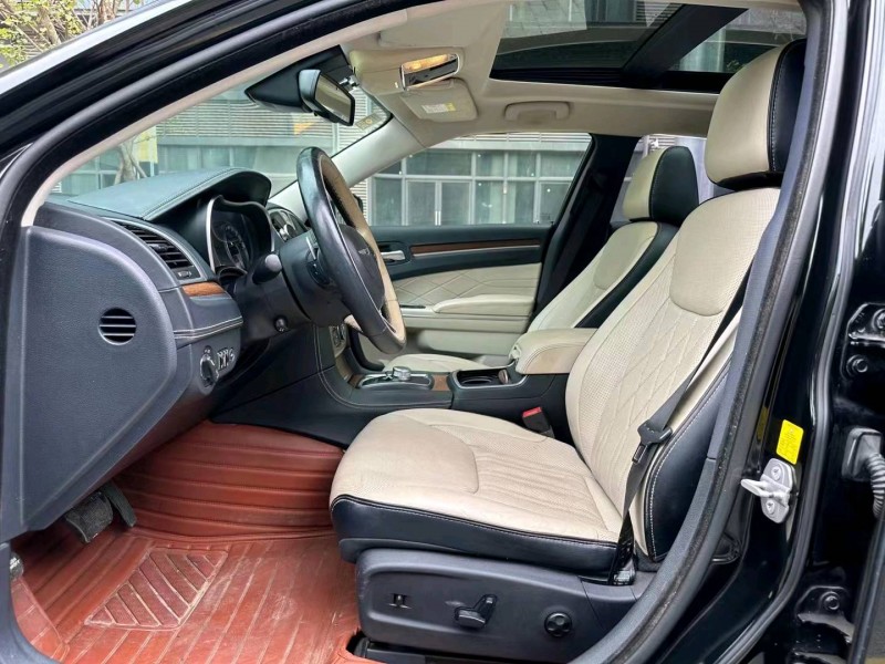 广州17年克莱斯勒300C6