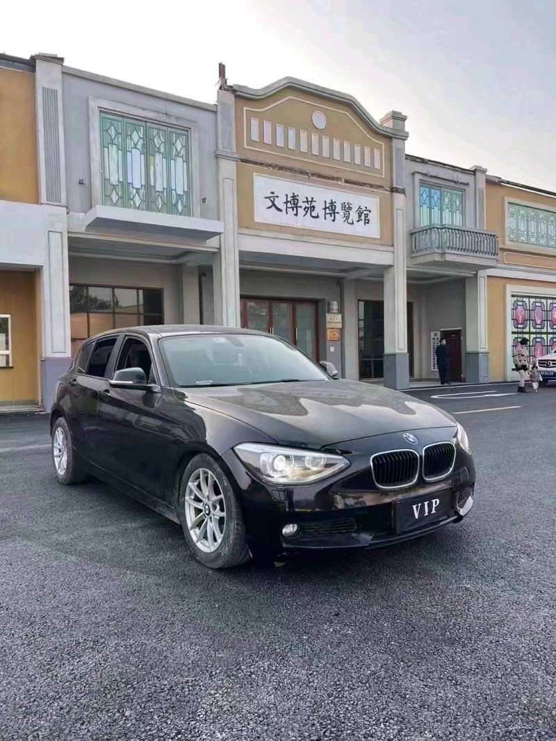 广州13年宝马1系2