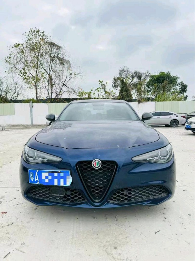 广州20年阿尔法·罗密欧Giulia1