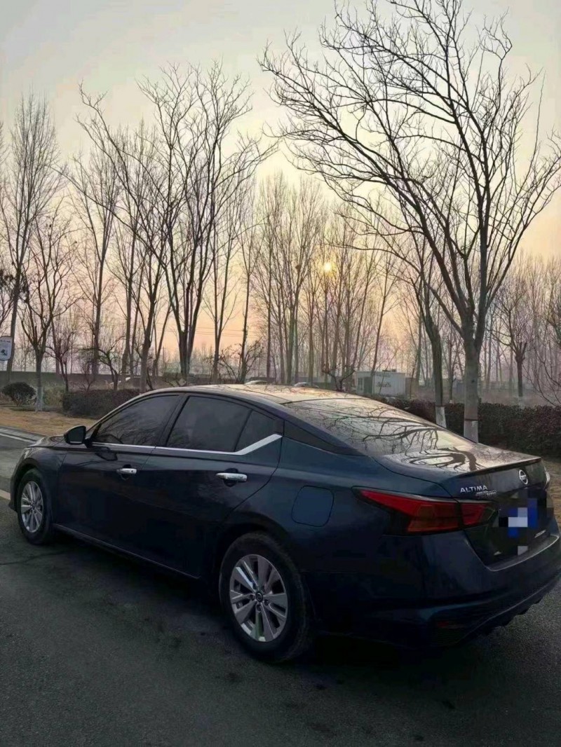 东营20年日产天籁4