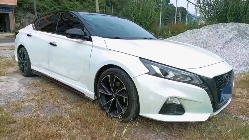桂林19年日產天籟3