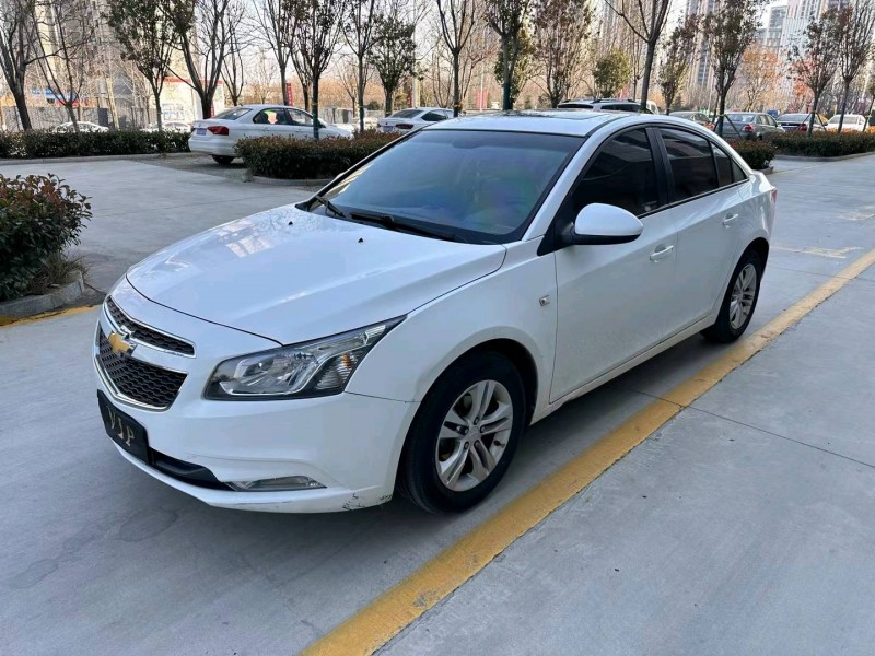 济宁15年雪佛兰科鲁兹3